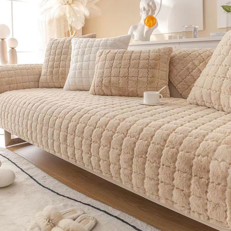 Luxuriöser Komfort: Neuer Plüsch-verdickter, rutschfester Sofaüberzug